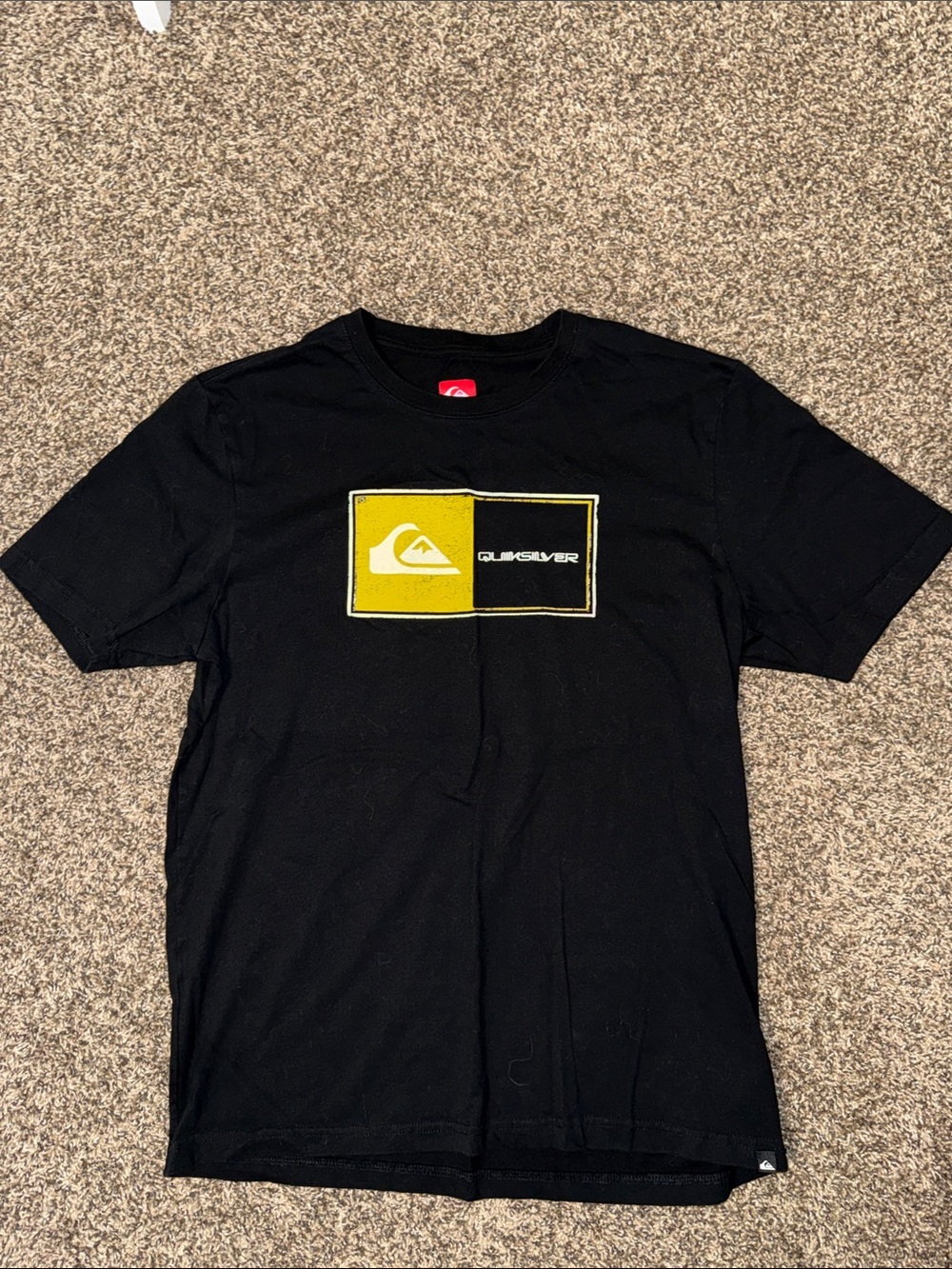 Quiksilver Short Sleeve Tee size Large